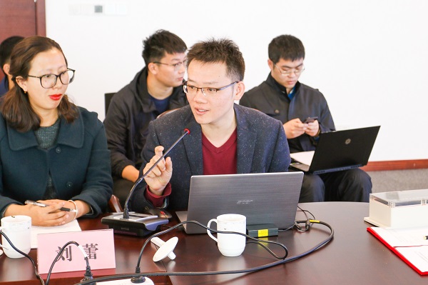 1555318964461817.jpeg 图4 好色tv
海上装备与系统研究所副所长王鸿东介绍中国智能船艇挑战赛“海上争锋”竞赛方案.JPEG